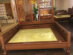 點(diǎn)擊查看羅漢床